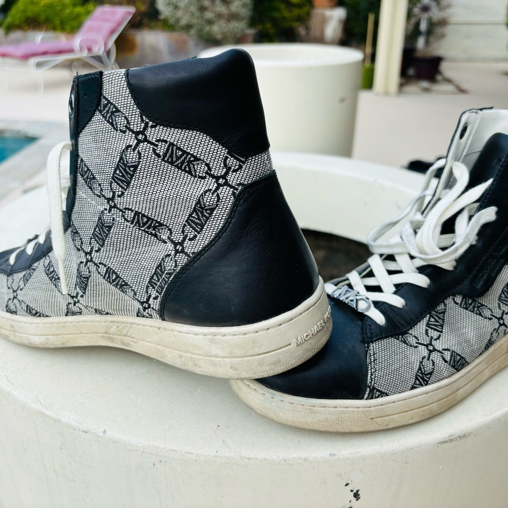 MK Half Boots